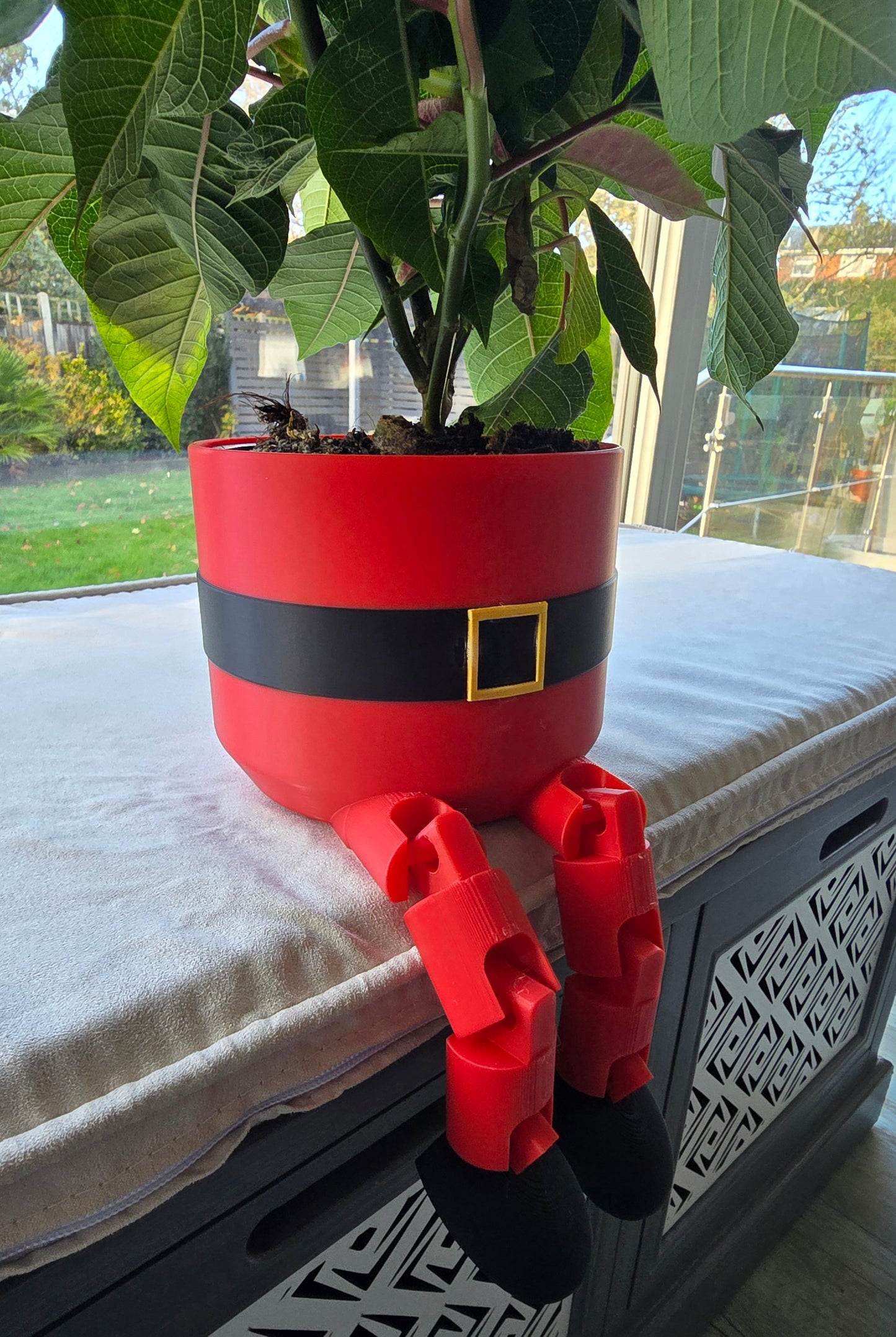 3D Printed Santa Planter Pot – Festive Holiday Ornament | Articulated Legs, UK Made